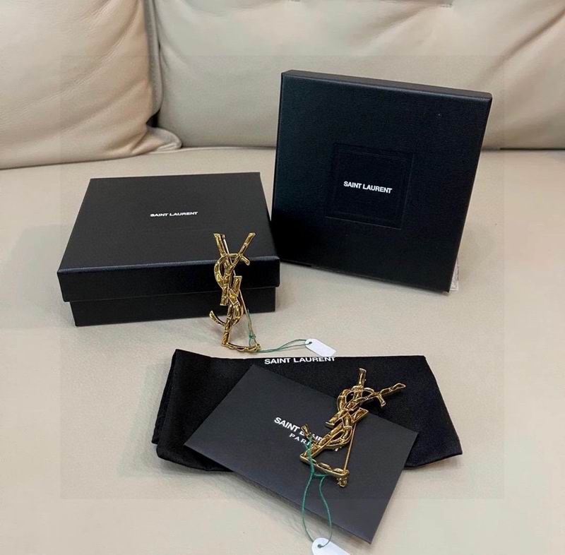 YSL Brooch 9lyr28 (9)